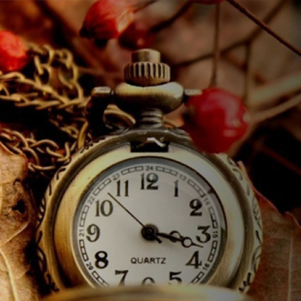 Vintage Steampunk Quartz Necklace Carving Pendant Chain Clock Pocket Watch