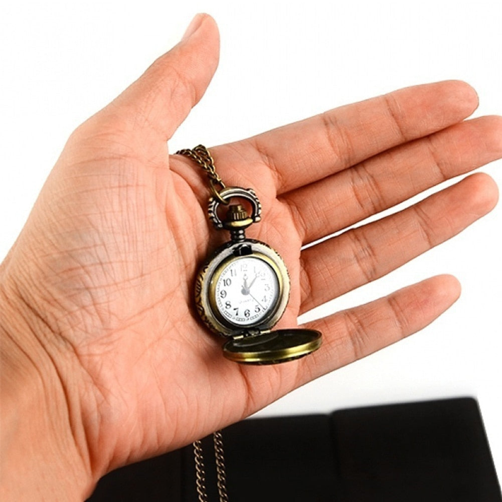 Vintage Steampunk Quartz Necklace Carving Pendant Chain Clock Pocket Watch