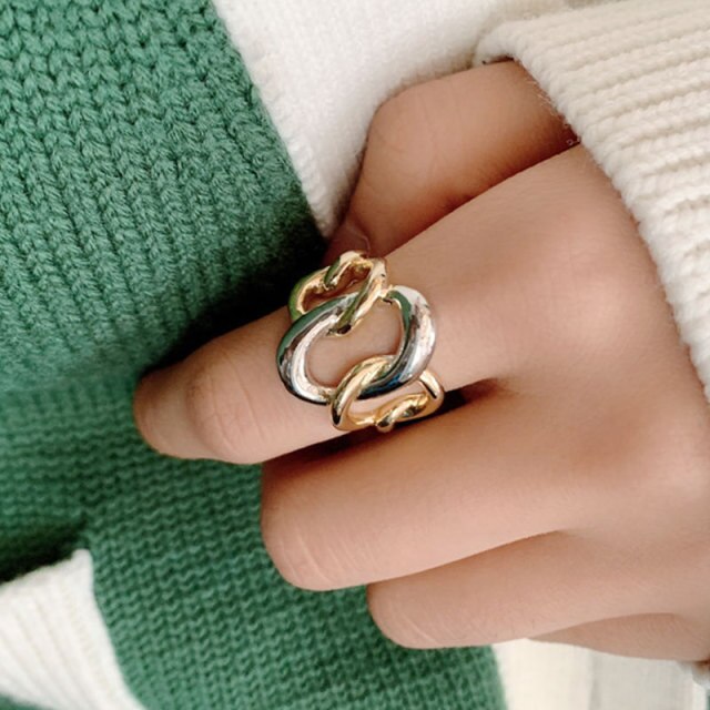 Cool Hollow Out - Twist Metal Ring