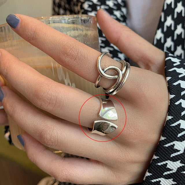 Cool Hollow Out - Twist Metal Ring