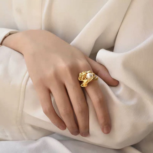 Big Imitation Pearls  Gold Color Metal Hollow  Rings
