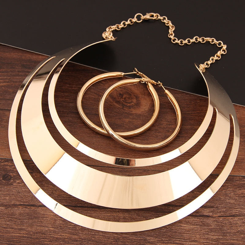 Trendy Gold Metal Torques Necklace Round Earrings Sets