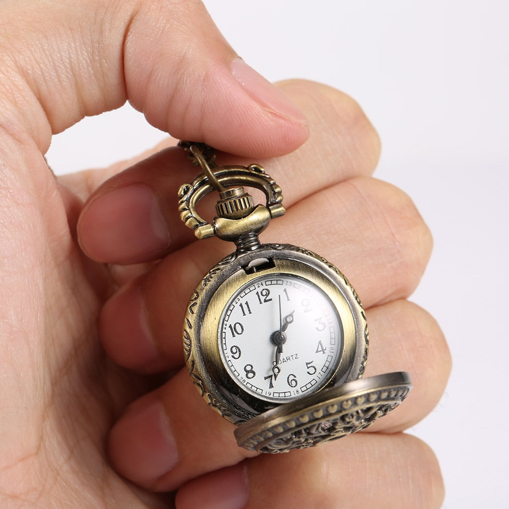 Vintage Women Pocket Watch Alloy Retro Hollow Out Flowers Pendant Clock  Watches