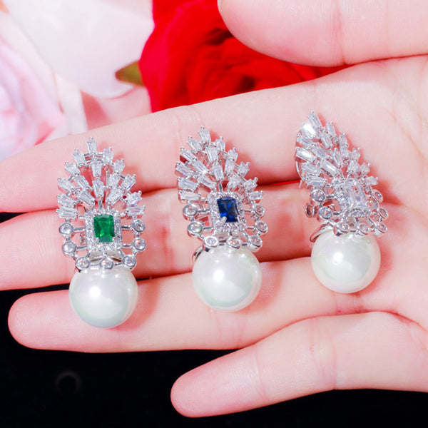Pendientes colgantes elegantes de perla redonda con circonita cúbica verde azul de corte cuadrado