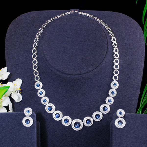 Conjunto de joyería para fiesta de disfraces con collar, aretes y gargantilla de circonita cúbica verde