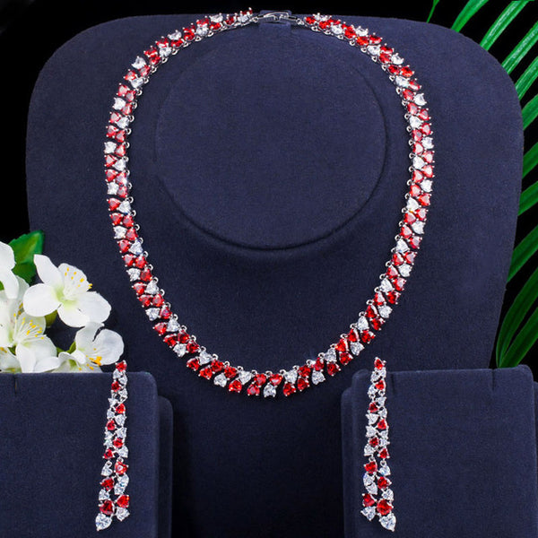 Conjunto de 2 hileras de pendientes largos y collares colgantes con corazones blancos y rojos