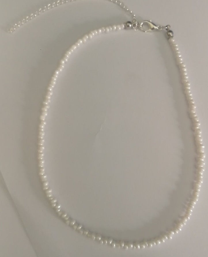 Simple Seed Beads Strand Necklace