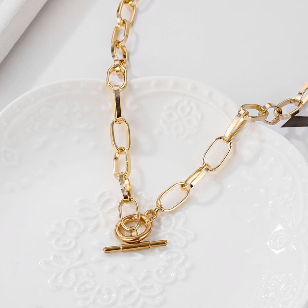 Thick Chain Toggle Clasp Gold Necklaces