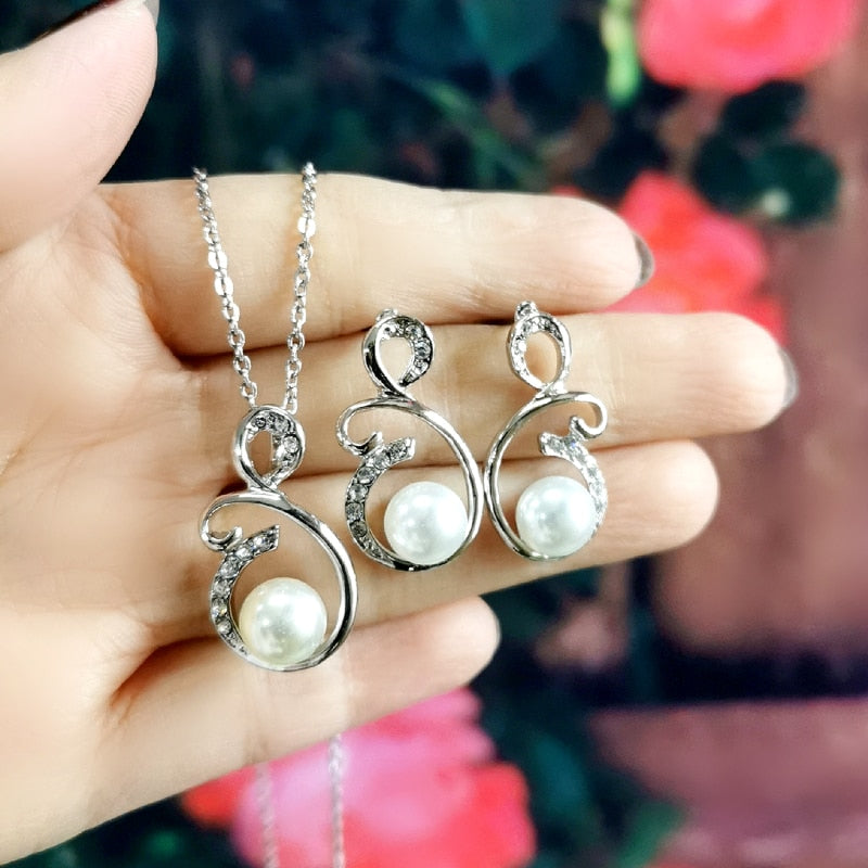 Vintage Imitation Pearl Pendant Necklace And Drop Earring Set