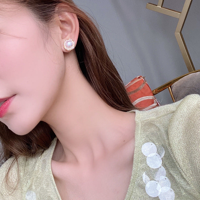 Korean Design Elegant Simulated Pearl Big Round Clip on Earrings