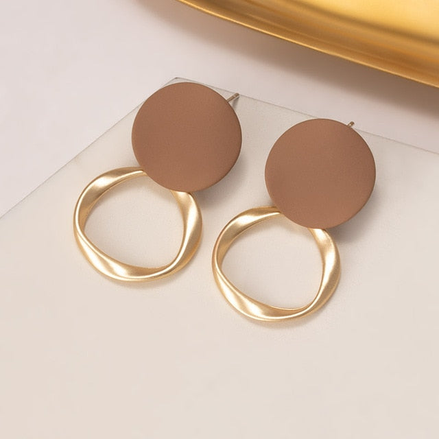 Women Brown Arcylic Geometric Dangle Drop Gold Earing