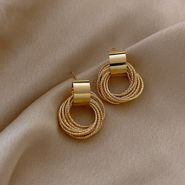 Retro Metallic Gold Multiple Small Circle Pendant Earrings