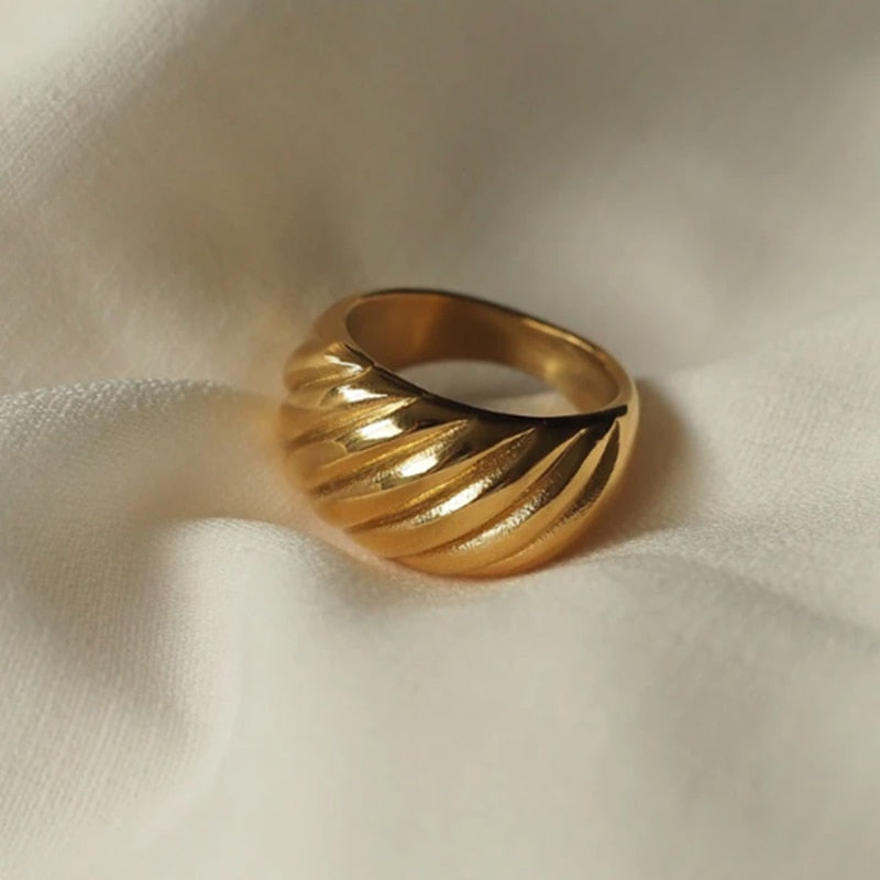 18k Gold Plating Tarnish Free Croissant Chunky Gold Rings