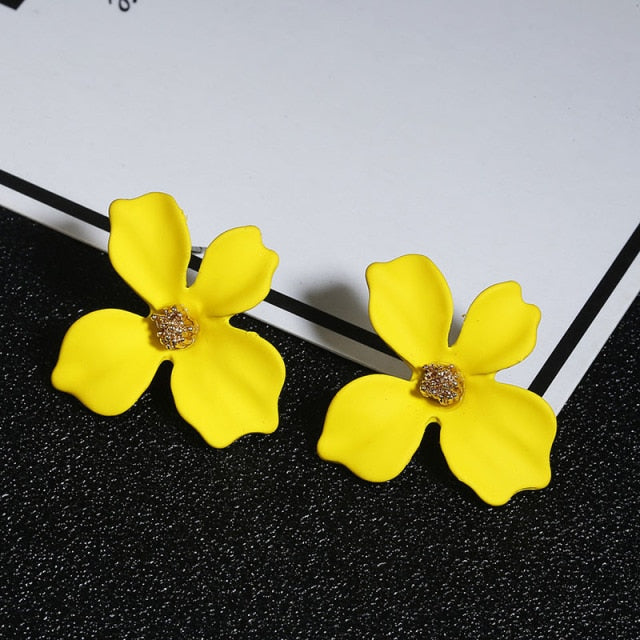 New Cute Small Daisy Flowers Stud Earrings