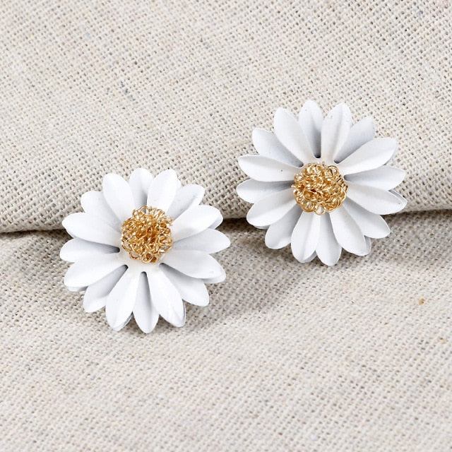 New Cute Small Daisy Flowers Stud Earrings