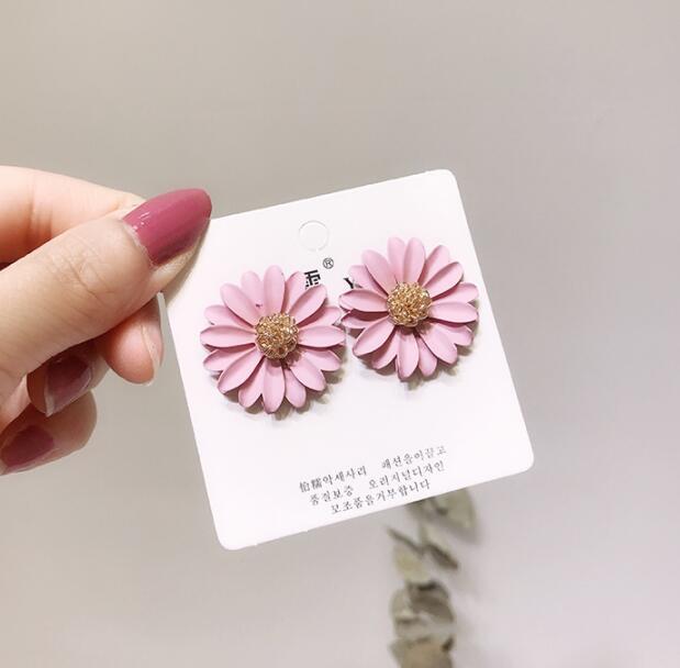 New Cute Small Daisy Flowers Stud Earrings