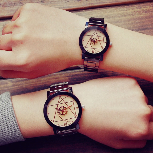 Men Gear Triangle Pointer Compass Dial Second Hand Watch