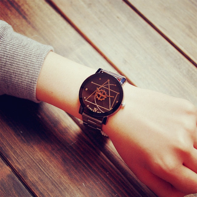 Men Gear Triangle Pointer Compass Dial Second Hand Watch