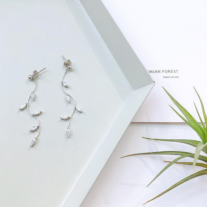 Hot New Silver Color Needle Willow Leaf Earrings