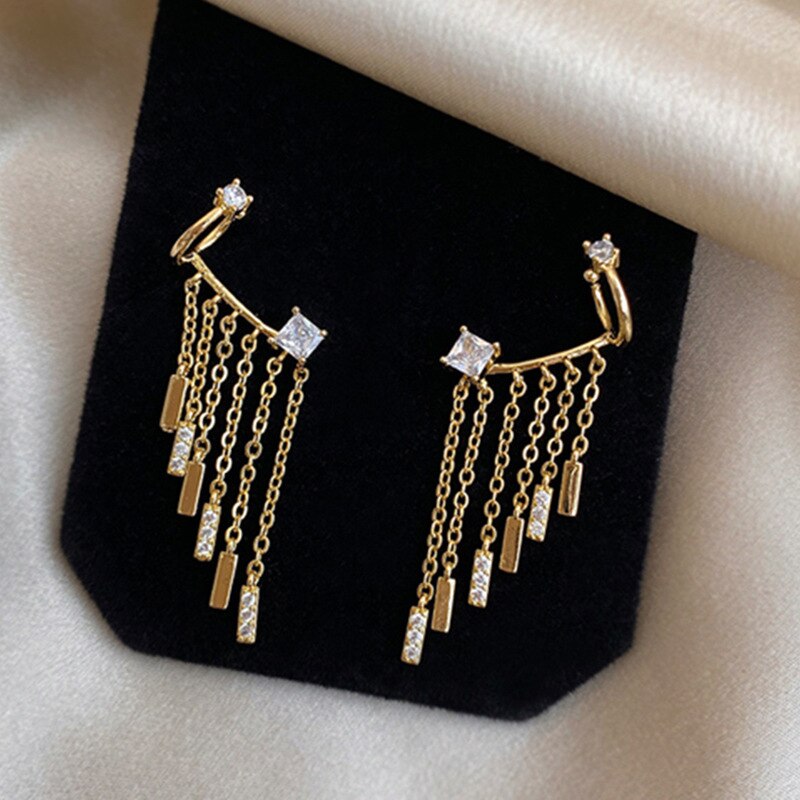 Exaggerated temperament star tassel earrings