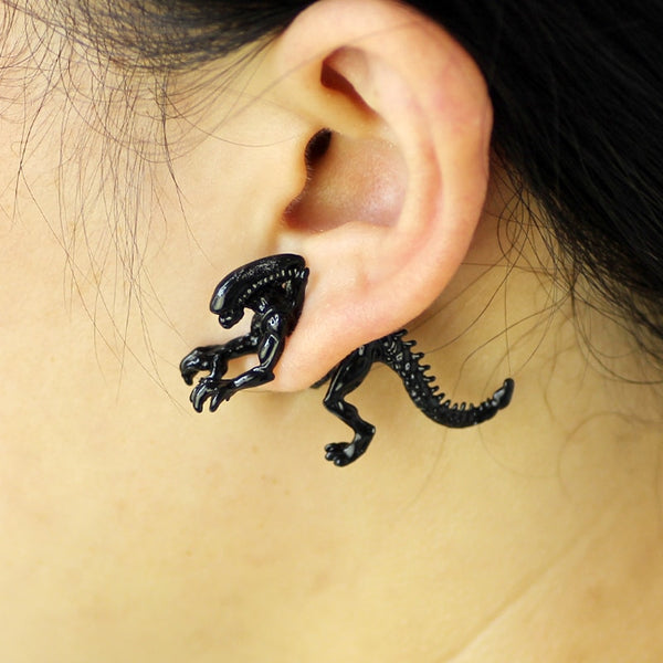 Pendientes de extraterrestre con esmalte negro para mujer