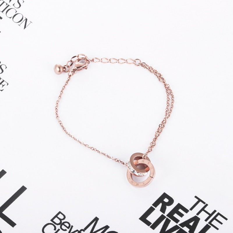 Shiny Circle Crystal Circle Roman Numeral Bracelet For Woman