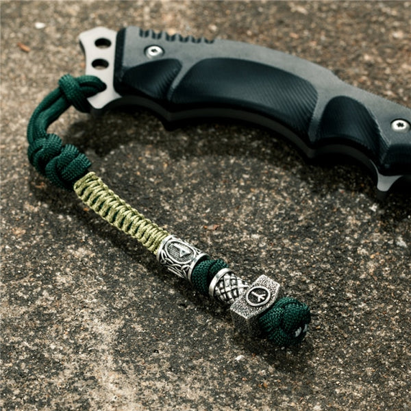 Llavero con colgante de cuchillo vikingo retro