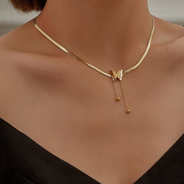 Collar de mariposa vintage