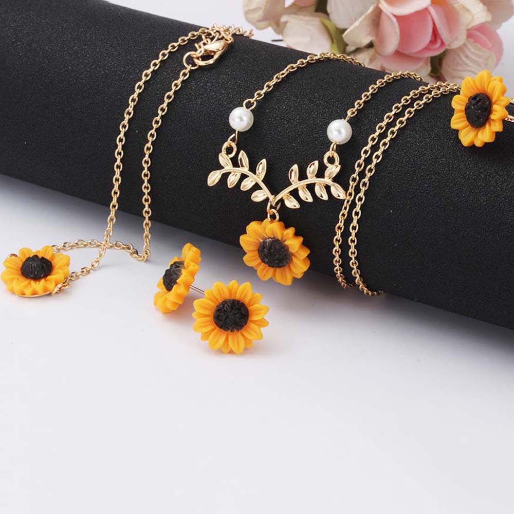 Fashion Sunflower Pendant Necklace Stud Earrings Ring Bracelet Jewelry 5Pcs/Set