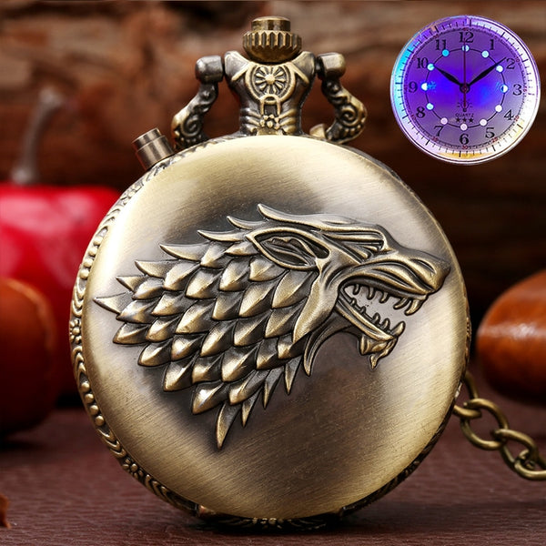 Reloj de collar luminoso con LED y diseño de lobo grabado retro
