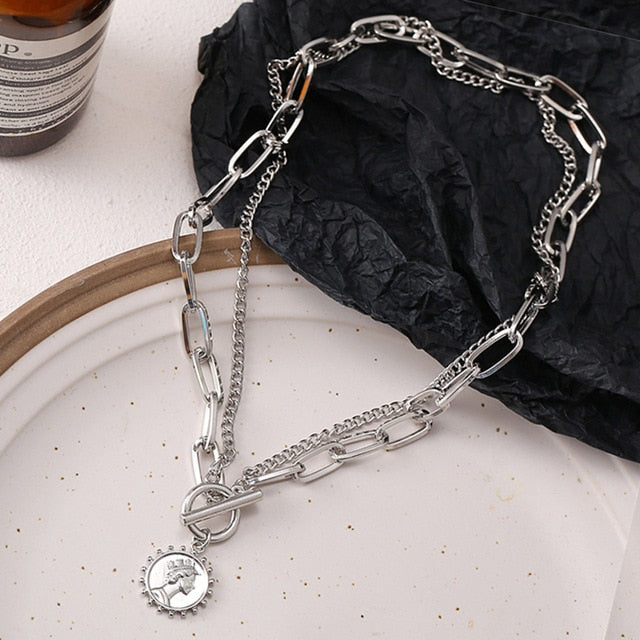 Trendy Gold Carved Portrait Coin Pendant Necklace