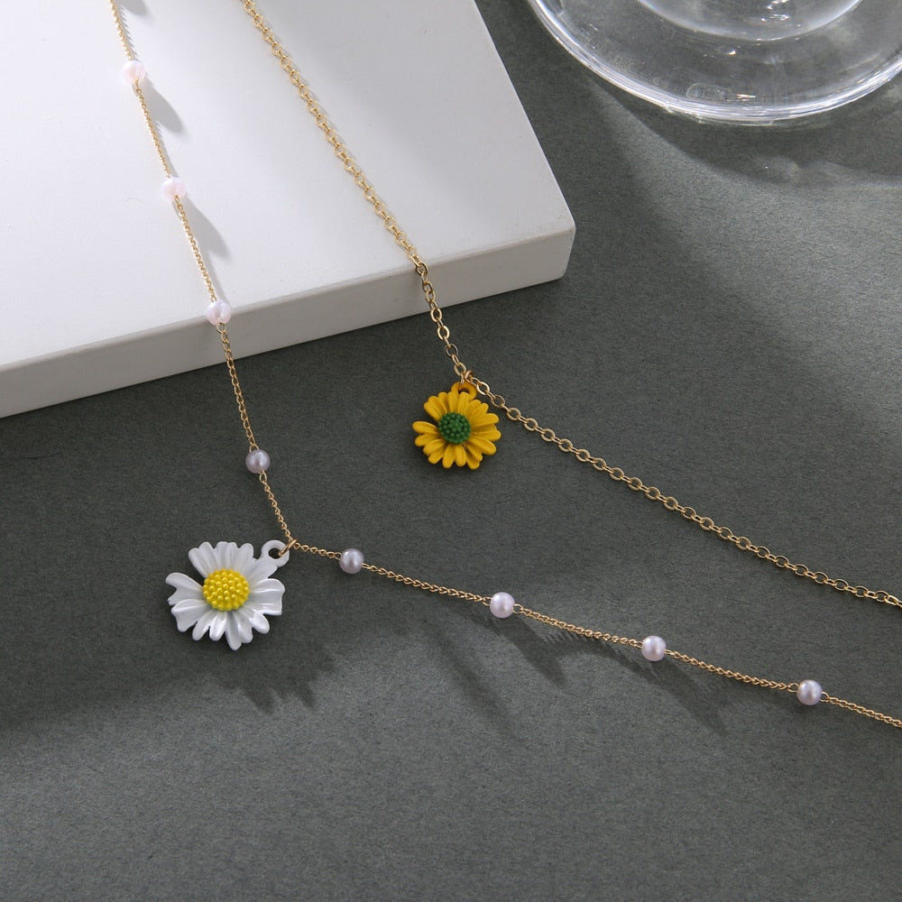 Fashion Layered Pearl Flower Pendant Necklace