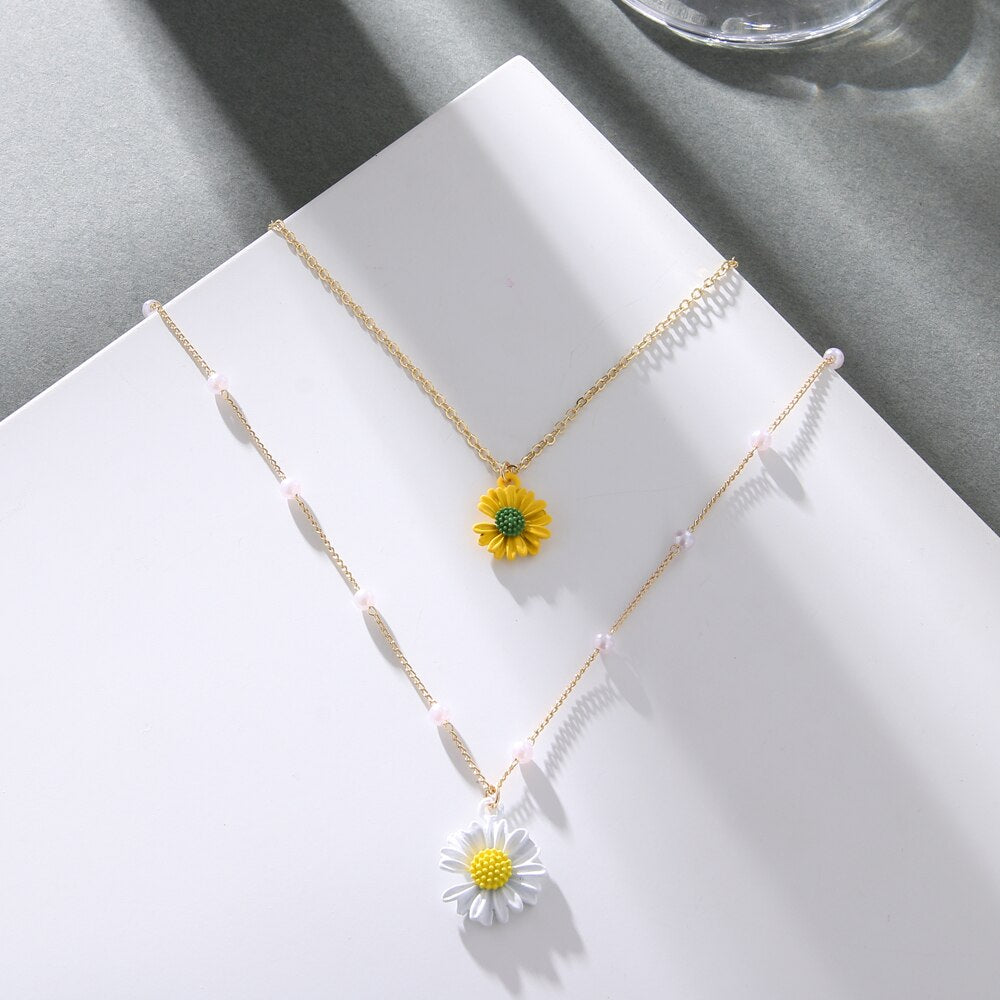 Fashion Layered Pearl Flower Pendant Necklace