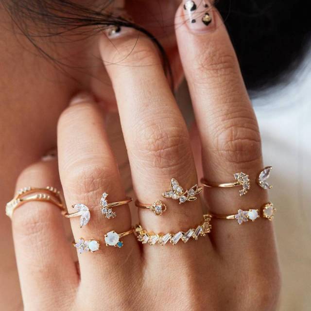 Fashion Crystal Gold color  Geometric Knuckle Rings set