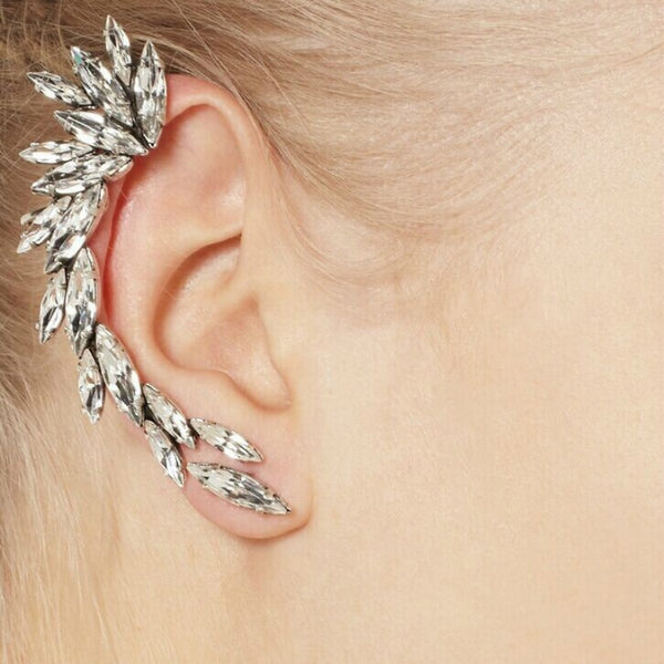 Pendientes de clip con forma de puño rómbico de cristal y diamantes de imitación de lujo
