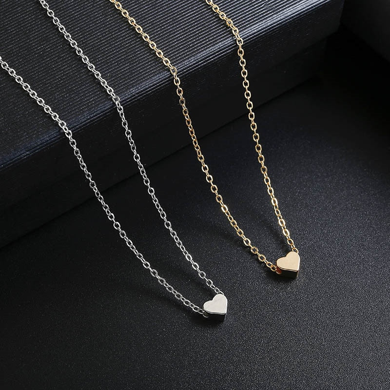 Women SHORT Chain Heart Pendant Necklace