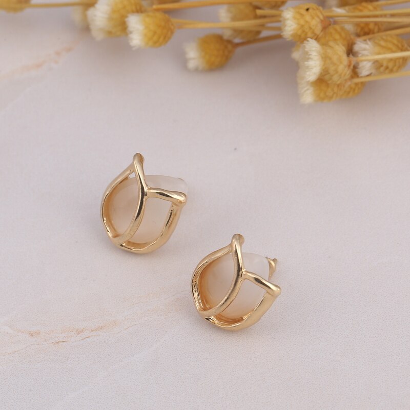 Gold Color Chain Flower Pendant Necklace Earrings Set