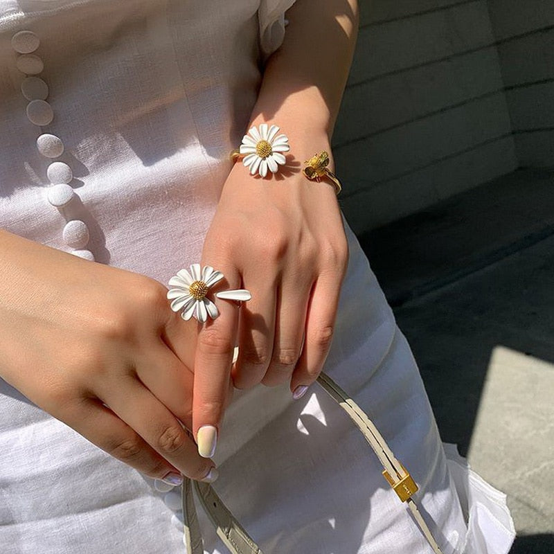 Korean Style Cute Small Daisy Flower Stud Earrings