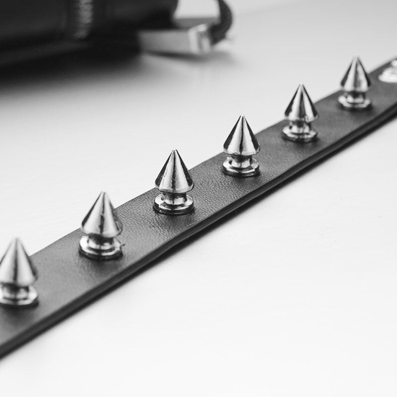 Unique Pointed Bracelet One-row Spike Rivet   Bracelets