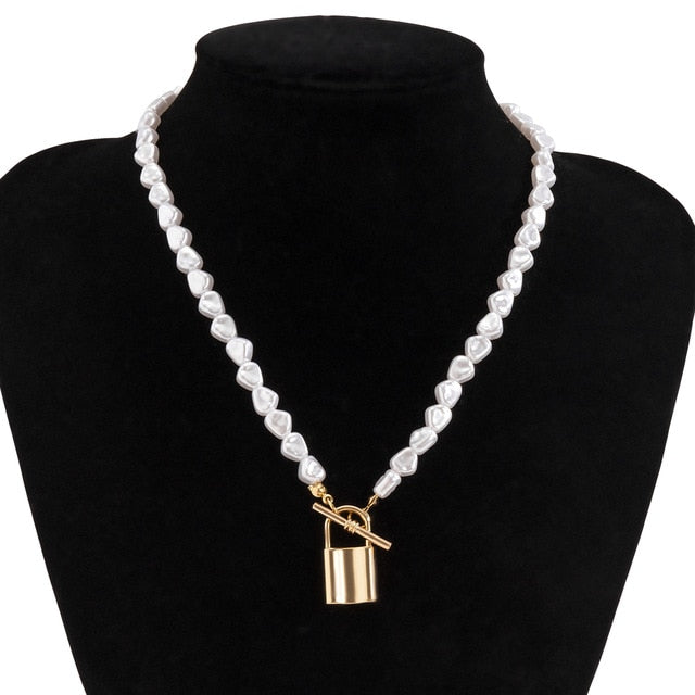 Bohemian Teardrop-Shaped Imitation Pearls Pendant