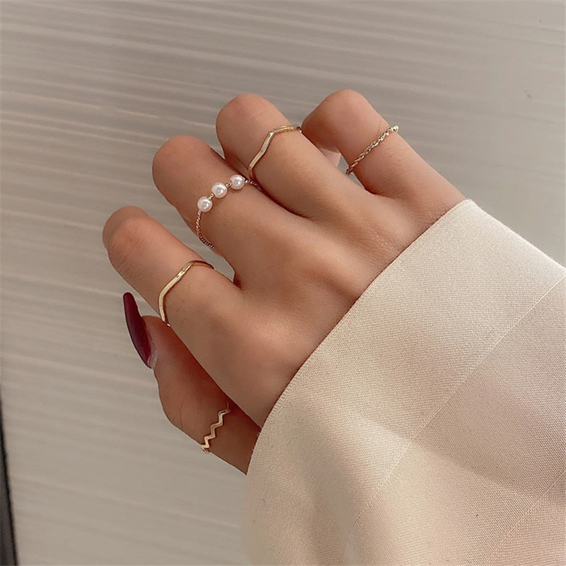 5 Pcs Simple Fashion Wave Pattern Ring Set