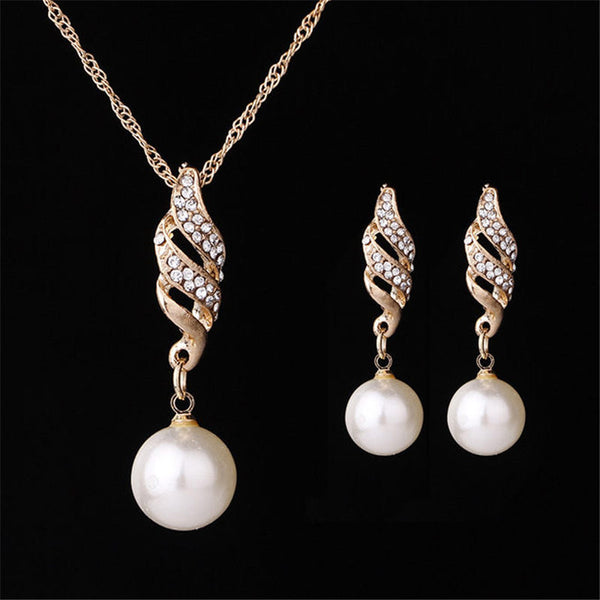Conjunto de joyas nupciales con perlas y diamantes de imitación dorados para mujer