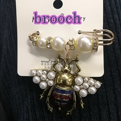 Luxury Handmade Elastic Pearl Bee  Bracele