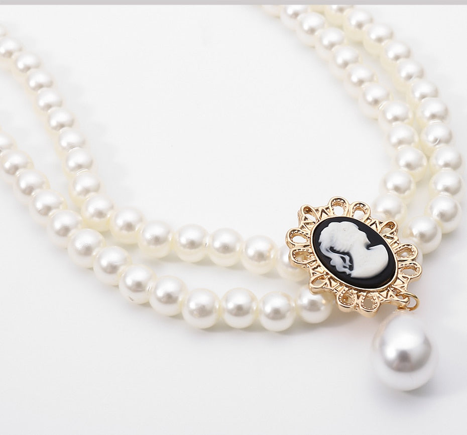 Layered Short Pearl Choker Necklace