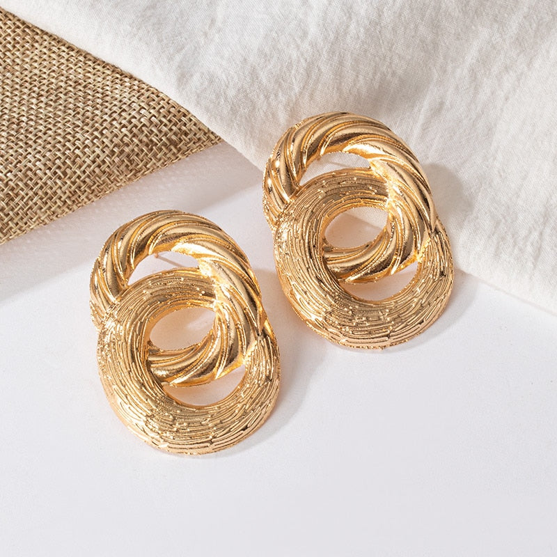 Fashion Gold Big Hoop Twisted Earrings