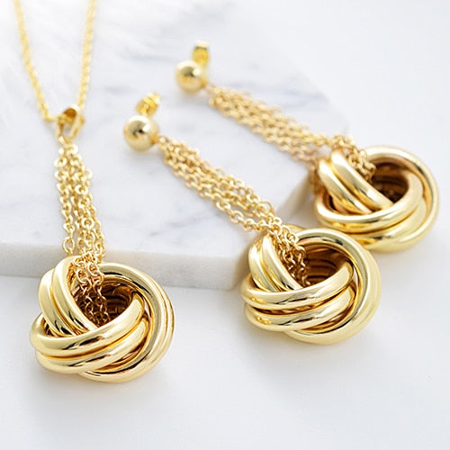 Women Necklace Earrings Pendant Twisted Circles Jewelry Sets