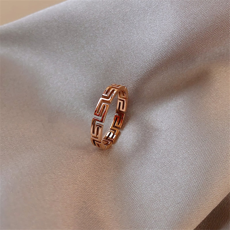 Classic Labyrinth Design Titanium Steel  Rose Gold Rings
