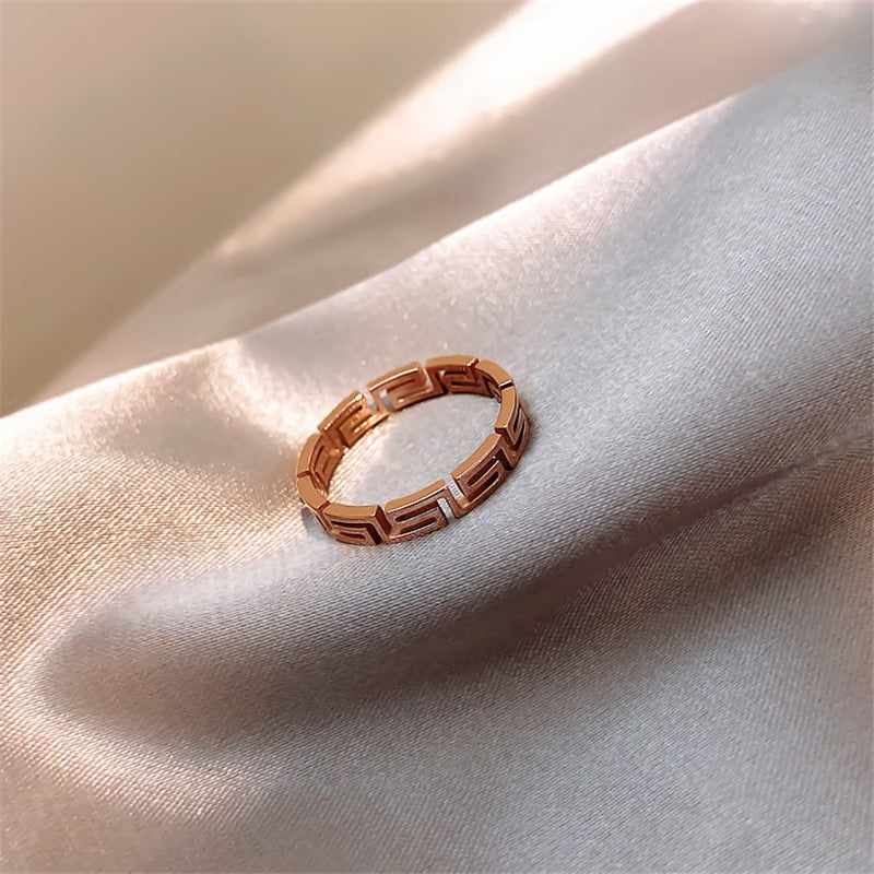 Classic Labyrinth Design Titanium Steel  Rose Gold Rings