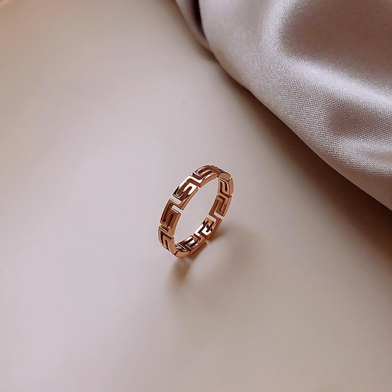 Classic Labyrinth Design Titanium Steel  Rose Gold Rings