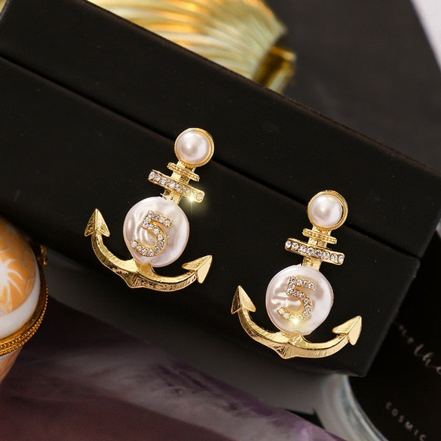 Trendy Crystal Round Pendant Drop Earrings For Women